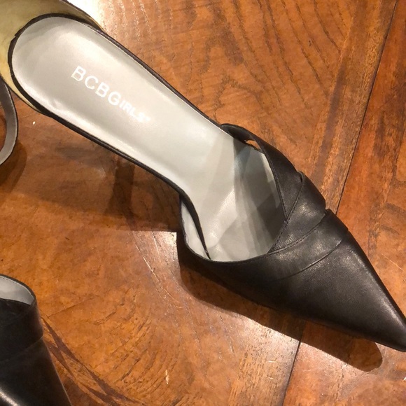 BCBG Girls heels pointy toes black leather Sz 6.5 - Picture 5 of 8